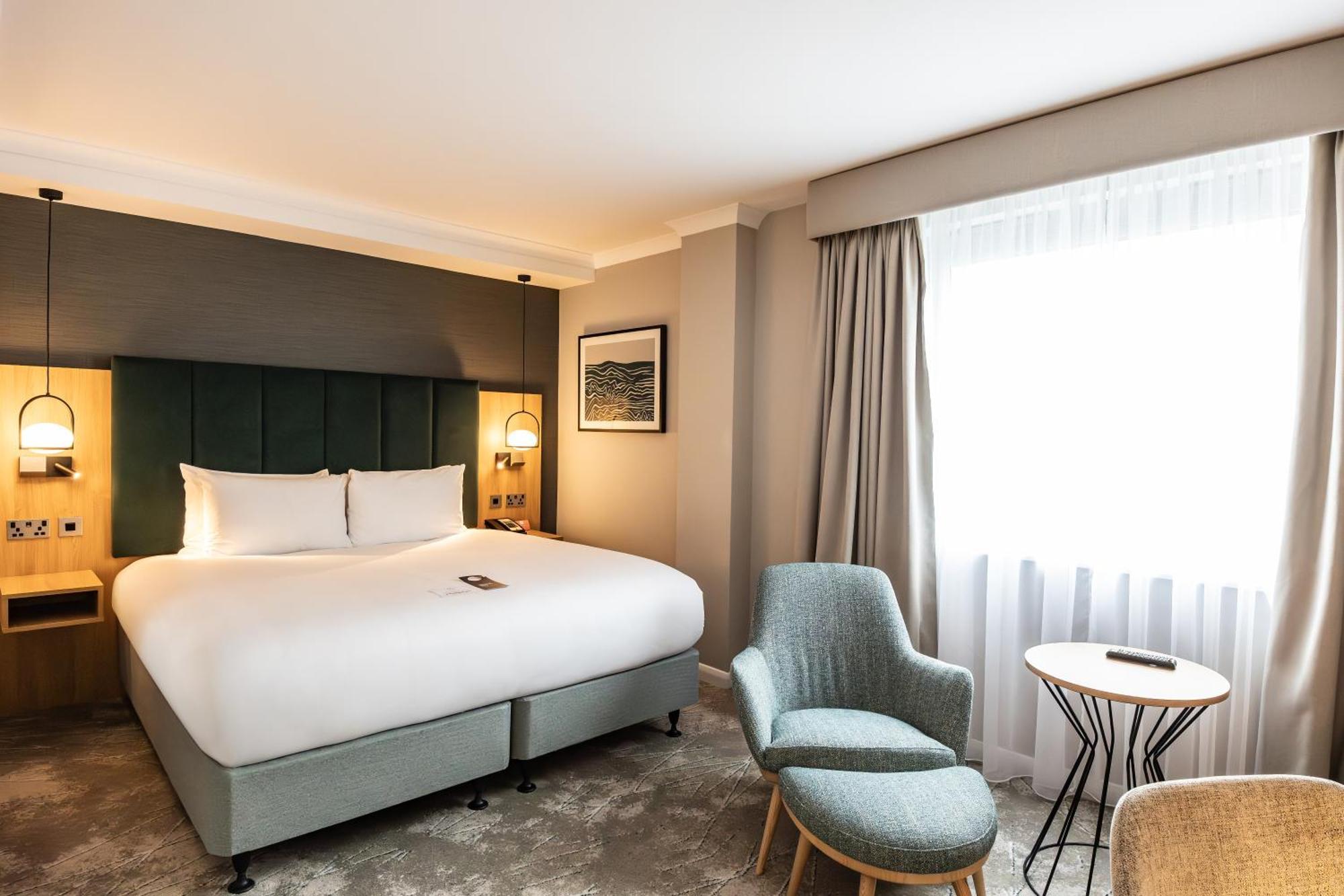 Premium King Room Lounge Access