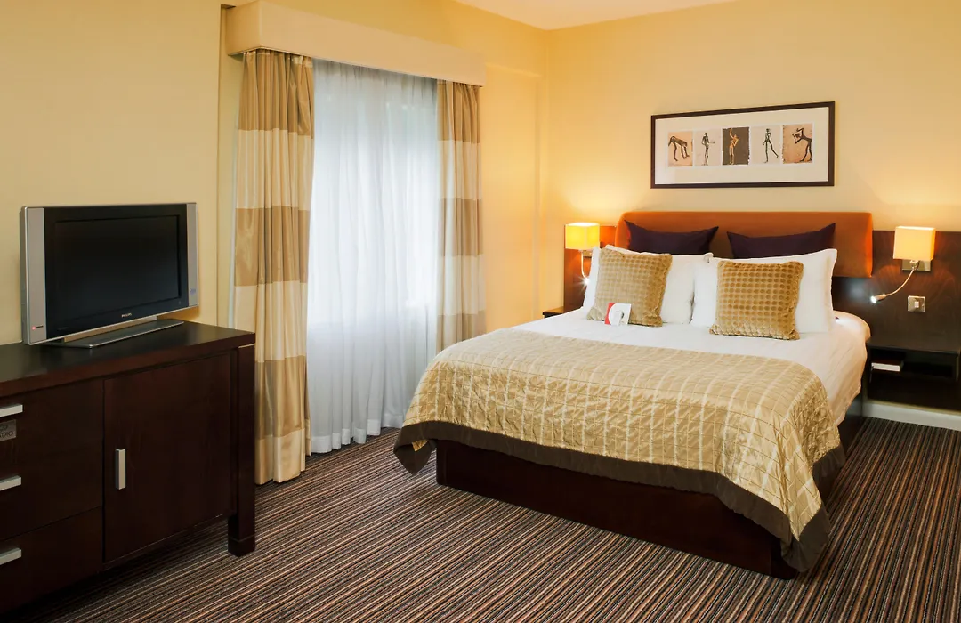Crowne Plaza London - Gatwick Airport By Ihg-1