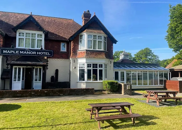 The Maple Manor Hotel Crawley 
